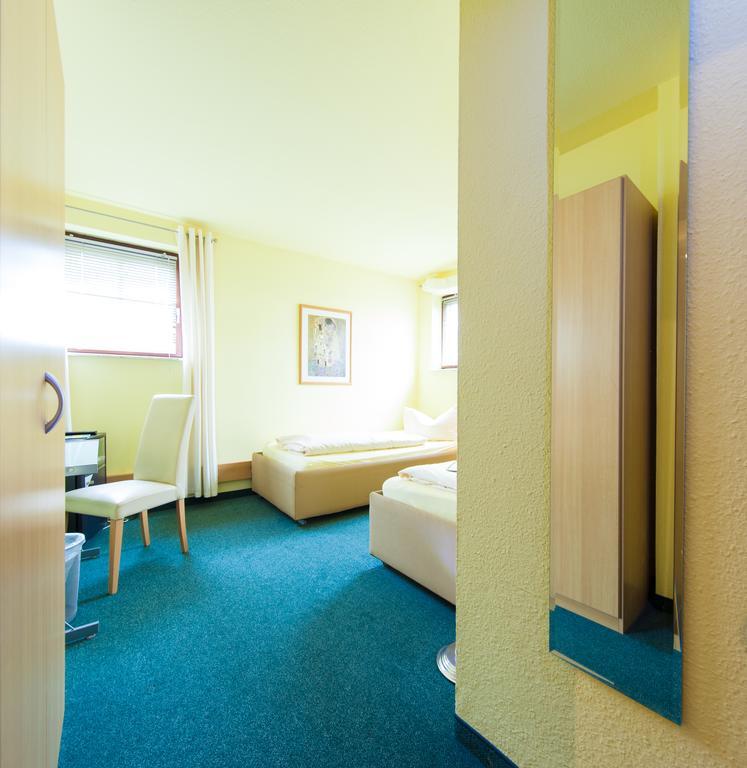 Garni-Hotel An Der Weide Берлин Экстерьер фото