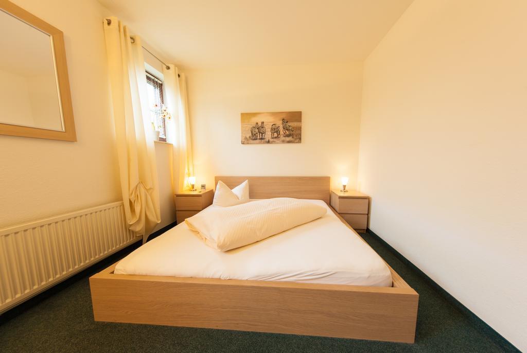Garni-Hotel An Der Weide Берлин Экстерьер фото