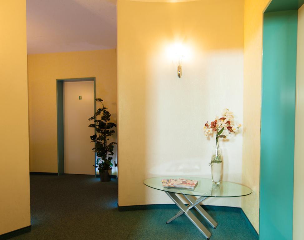 Garni-Hotel An Der Weide Берлин Экстерьер фото